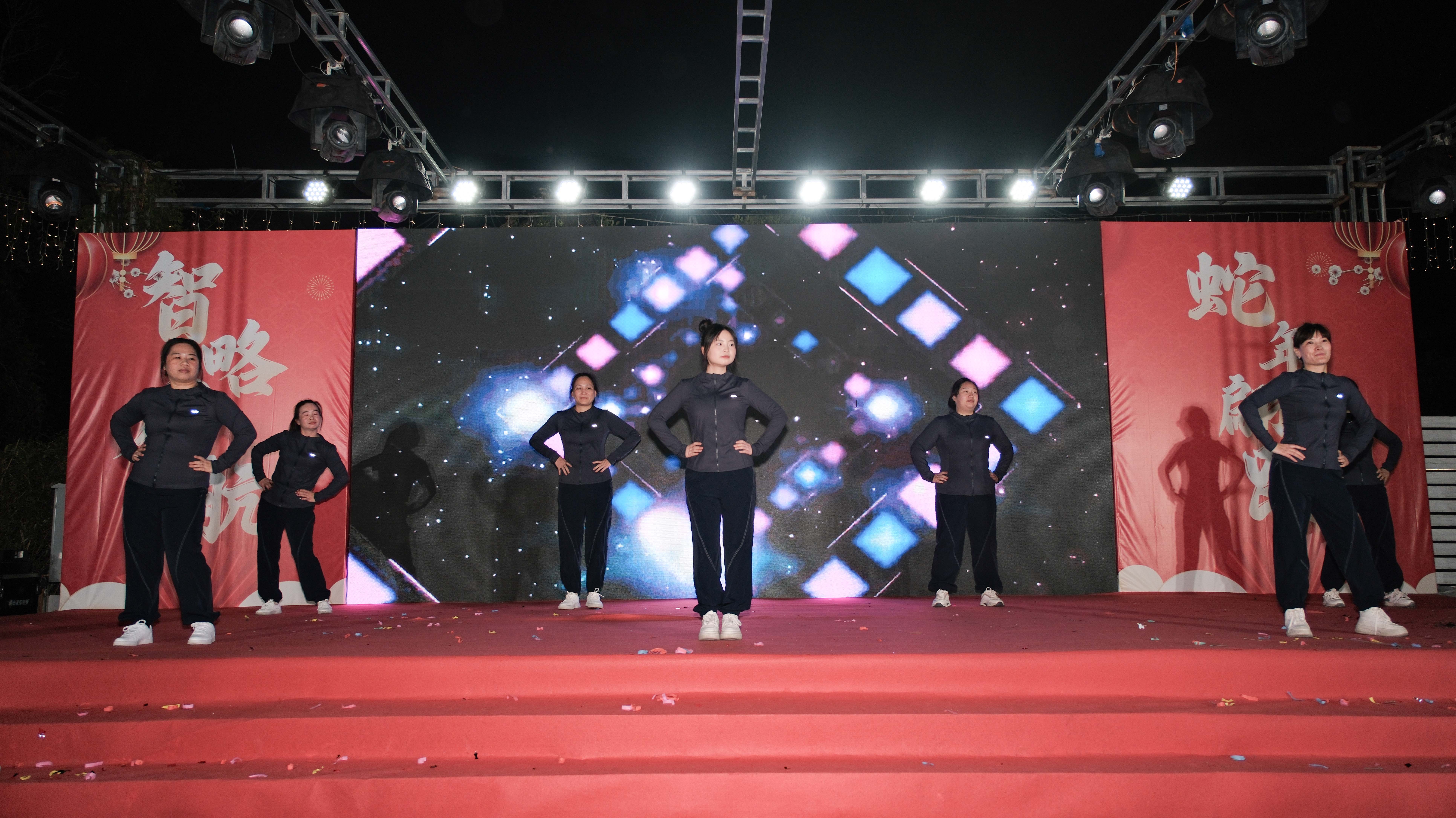久信達科技2024年年會圓滿落幕：感恩同行，共創(chuàng)環(huán)保新未來，乘風(fēng)破浪，夢想起航(圖10)